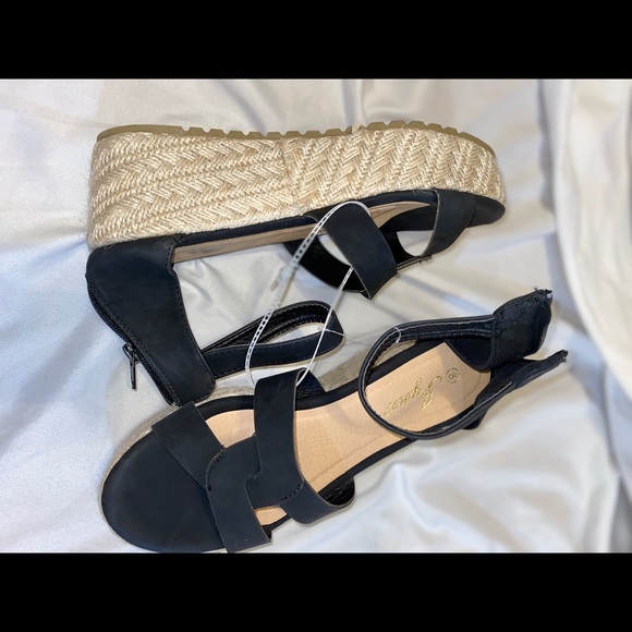 Black size 8 espadrille platform sandals - Picture 6 of 6